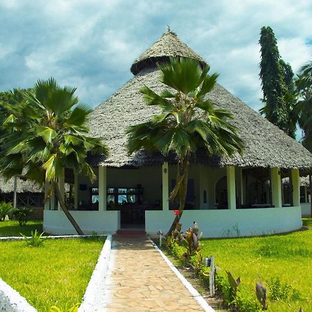 Maars Resort Zanzibar Екстериор снимка